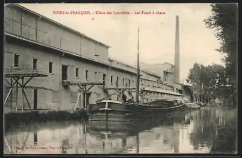 AK Vitry-le-Francois, Usine des Louvières, Les Fours à chaux