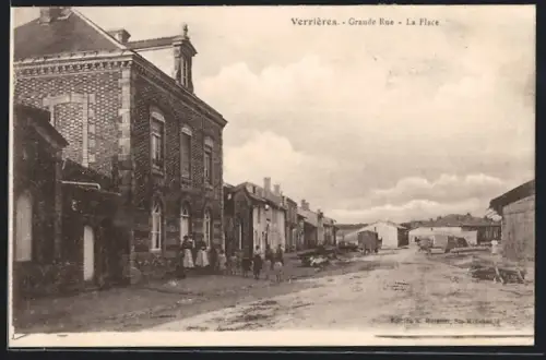 AK Verrières, Grande Rue, La Place