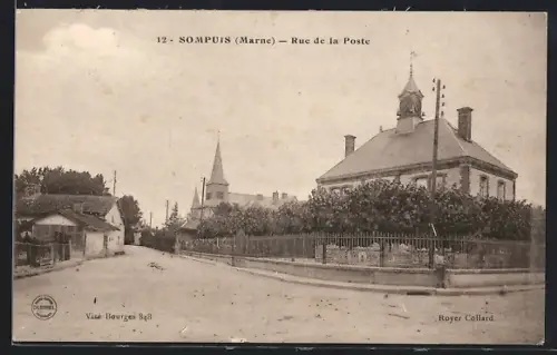 AK Sompuis /Marne, Rue de la Poste, Strassenpartie