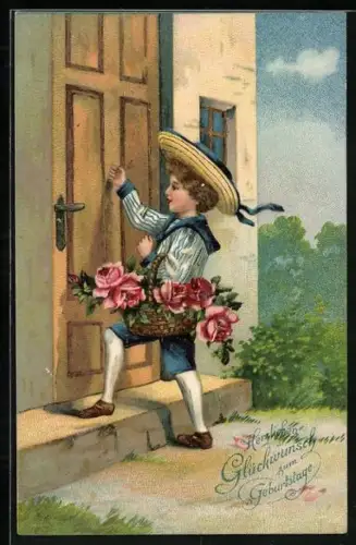 Präge-AK Junge mit Blumenkorb klopft an einer Tür, Herzlichen Glückwunsch zum Geburtstag