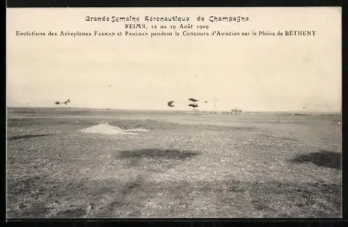 AK Reims, Evolutions des Aéroplanes Farman et Paulham pendant le Concours d'Aviation sur la Plaine de Bétheny, 1909