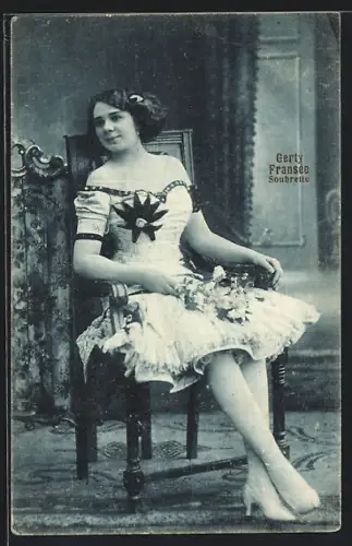 AK Schauspielerin Gerty Fransée Soubrette im Ganzportrait