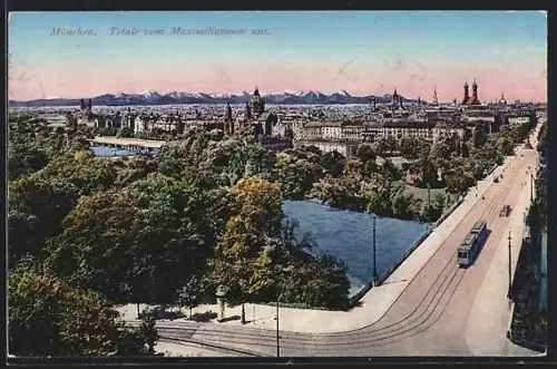 AK München, Totale vom Maximilianeum aus, Strassenbahn