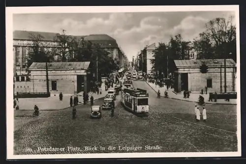 AK Berlin, Potsdamer Platz, Blick in die Leipziger Strasse, Strassenbahn