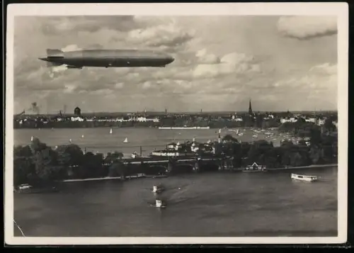 AK Hamburg, Graf Zeppelin überfliegt den Ort