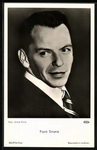 AK Schauspieler Frank Sinatra im Anzug porträtiert
