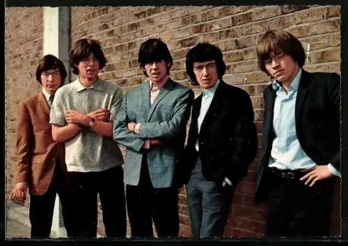 AK Musikergruppe The Rolling Stones vor Gebäude