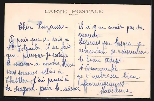 AK Sainte-Colombe-sur-Seine /Côte-d`Or, Les Forges, Cour des cités