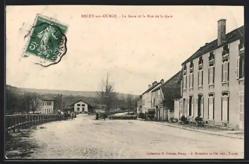 AK Recey-sur-Ource, La Gare et la Rue de la Gare