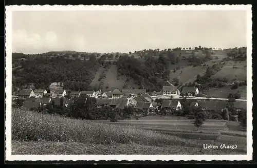 AK Ueken /Aarg., Teilansicht mit Bäumen