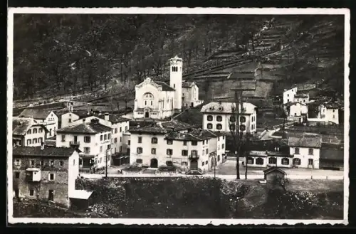 Foto-AK Campocologno, Ortsansicht mit Kirche