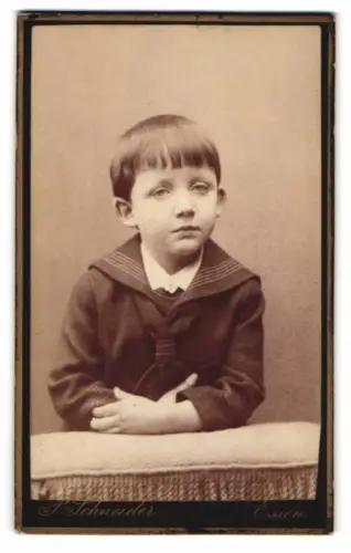 Fotografie J. Schneider, Essen, Kettwigerstrasse 38, Junge im Matrosenanzug
