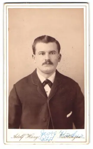 Fotografie Adolf Haag, Tuttlingen, Bahnhof-Strasse, Georg mit Schnurrbart im Porträt