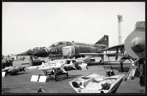 Fotografie Flugzeug Douglas F-4 Phantom, RAF Kennung XT901