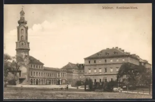 AK Weimar / Thür., Residenzschloss, Panorama