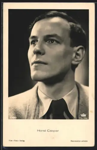 AK Schauspieler Horst Caspar, Portrait mit Blick nach oben