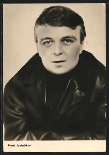 AK Schauspieler Hans Jonischkan mit Lederjacke