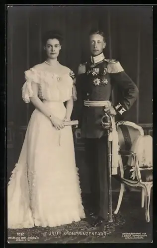 AK Unser Kronprinzenpaar in Tracht und Uniform