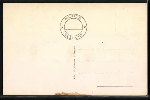 AK Vesuvio, Il cratere centrale in eruzione