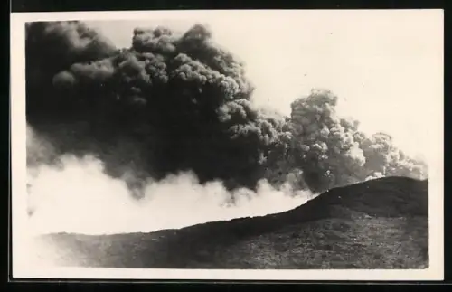 AK Ätna, Vulkan Ätna während eines Ausbruchs