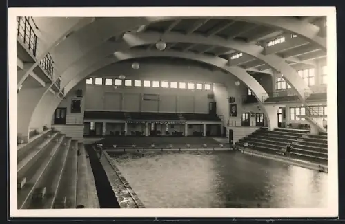 AK Budapest, Margitsziget, National-Sportschwimmschule, Innenansicht
