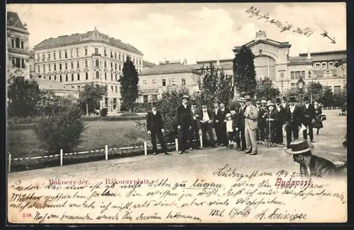 AK Budapest, Rákoczyplatz, Menschengruppe
