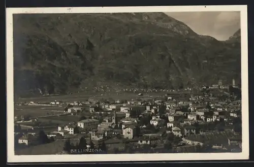 AK Bellinzona, Ortsansicht mit Kirche gegen den Berghang