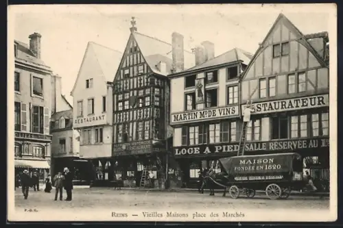 AK Reims, vieilles maisons de la place des marchés, Staurateur, Loge a Pied