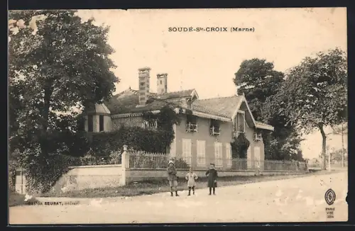 AK Soudé-Sainte-Croix, Gebäude mit Strasse u. Kindergruppe