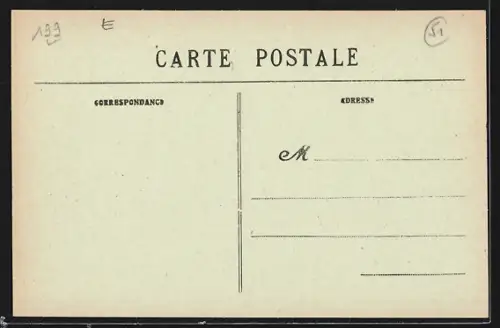 AK Corroy, L`École vue de l`allée bordée d`arbres