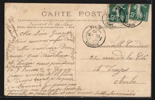 AK Juvigny, Inondations de 1910, Vue d`ensemble de la Rue principale inondée