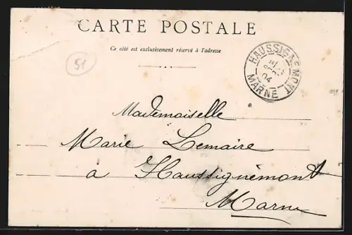 AK Heiltz-le-Maurupt, La Mairie et groupe de soldats devant la maison commune