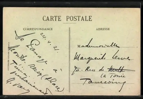 AK Montreux-Vieux, Une Rue, au fond, la Mairie