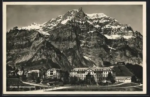 AK Glarus, Kantonsspital vor Bergkulisse