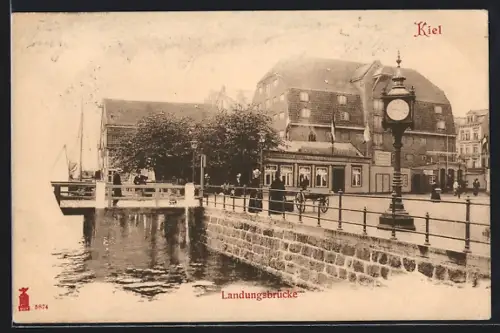 AK Kiel, an der Landungsbrücke
