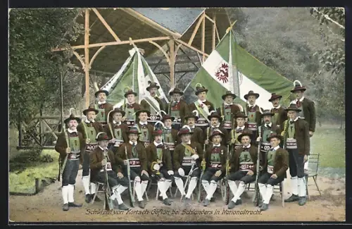 AK Kortsch-Göflan, Gruppenbild der Schützen in Nationaltracht