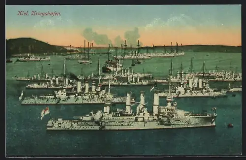 AK Kiel, Kriegsschiffe im Kriegshafen