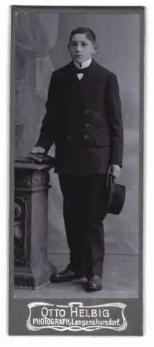 Fotografie Otto Helbig, Langenchursdorf, Jugendlicher mit Hut