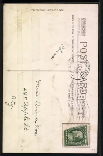 Präge-Künstler-AK To my Valentine, Amor klopft mit Herz im Arm an Tür