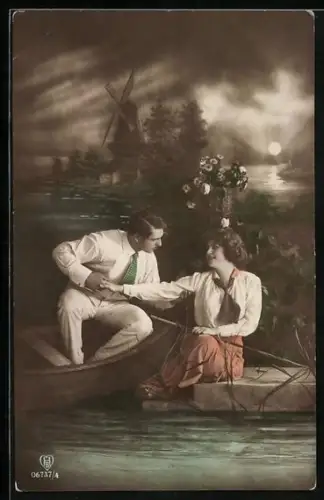 Foto-AK HB Nr. 06737/4: Mann in einem Ruderboot mit seiner Geliebten am Ufer