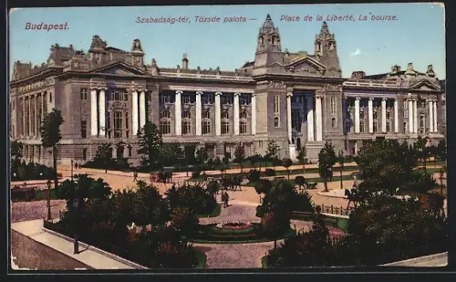 AK Budapest, Place de la Liberté, La bourse