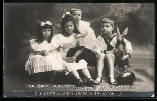 AK Erzh. Asunta, Erz. Antonie, Erzh, Franz Josef und Erzh. Anton mit Kaninchen