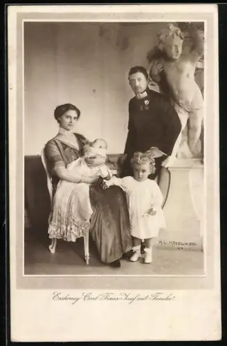 AK Erzherzog Carl Franz Josef und Zita mit Kindern