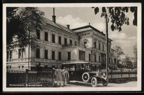 AK Rottenmann, Früher Krankenwagen vor dem Krankenhaus