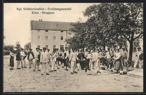 AK Klein-Struppen, Königliche Soldatenknaben-Erziehungsanstalt