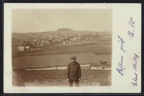 Foto-AK Eibau, Blick auf Oberdorf mit Mann 1899