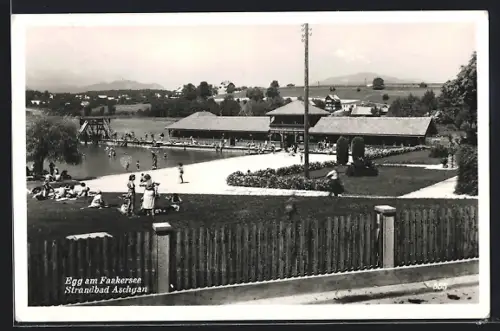 AK Egg am Faakersee, Strandbad Aschgan mit Badegästen