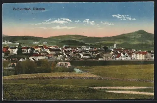 AK Feldkirchen /Kärnten, Ortsansicht über die Weide