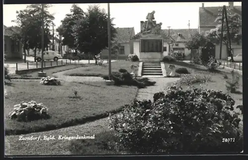 AK Zurndorf /Bgld., Kriegerdenkmal mit Anlagen