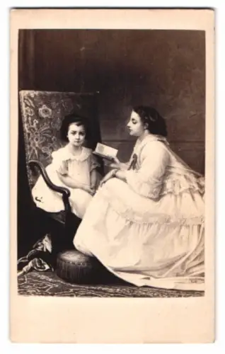 Fotografie Gemälde: Due Vorleserin, nach Chaplin